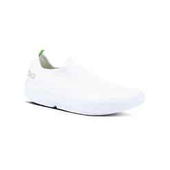 OOFOS Women's OOmg EeZee Low - White