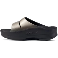 OOFOS Women's Oomega Ooahh Luxe - Latte -Oofos 543 95956.1709922203