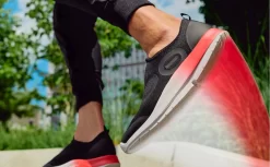 OOfos Men's OOmg Sport Low Shoe - Fire Fade 14 OOfos Men's OOmg Sport Low Shoe - Fire Fade -Oofos RedFade3